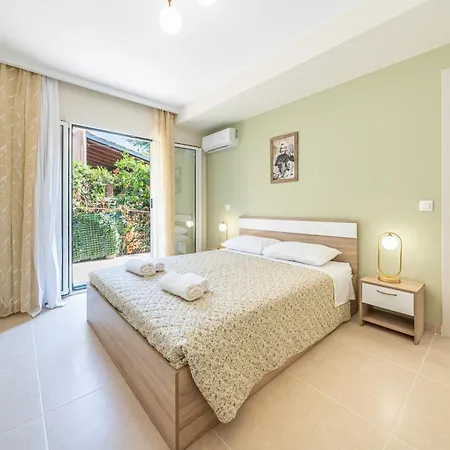 Luxury In River בית נופש Corfu (city)