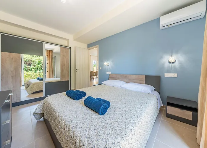 Luxury In River בית נופש Corfu (city)