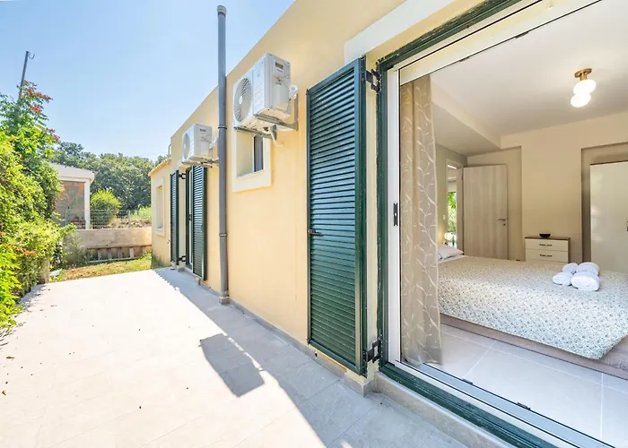 Luxury In River Holiday home *